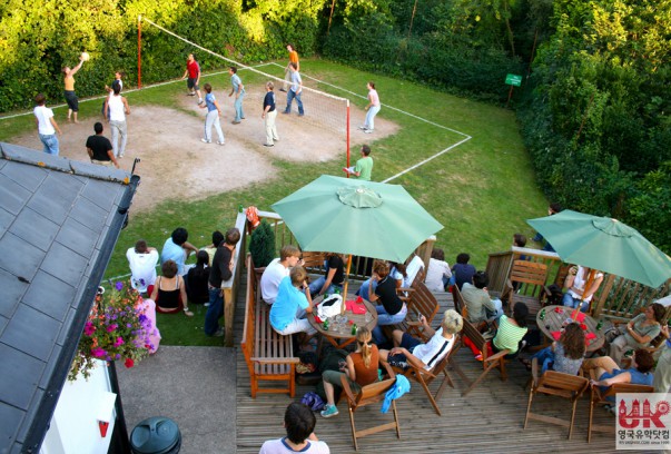 tis_School terrace volleyball evening