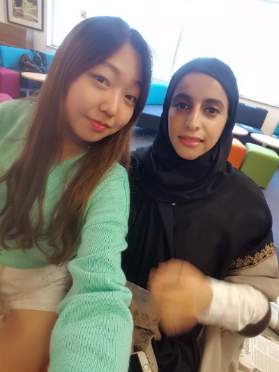 반 친구와 사진도 찍었고요!