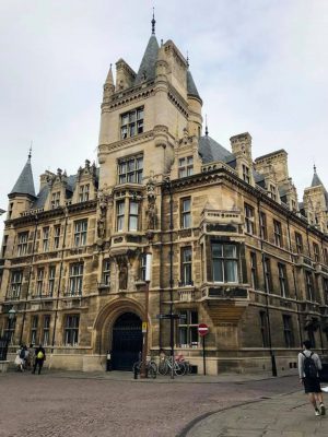 student-life-mh-hong-181217-cambridge-00013-300x400
