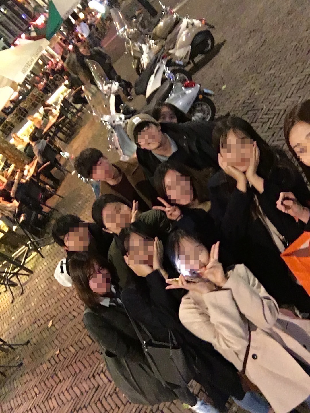 암스테르담에서 우리 학생들과의 사진